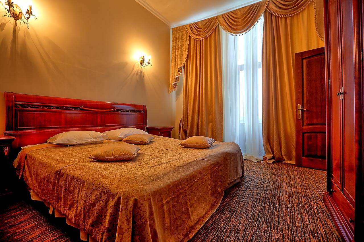 Ritsa Hotel Сухумі Екстер'єр фото