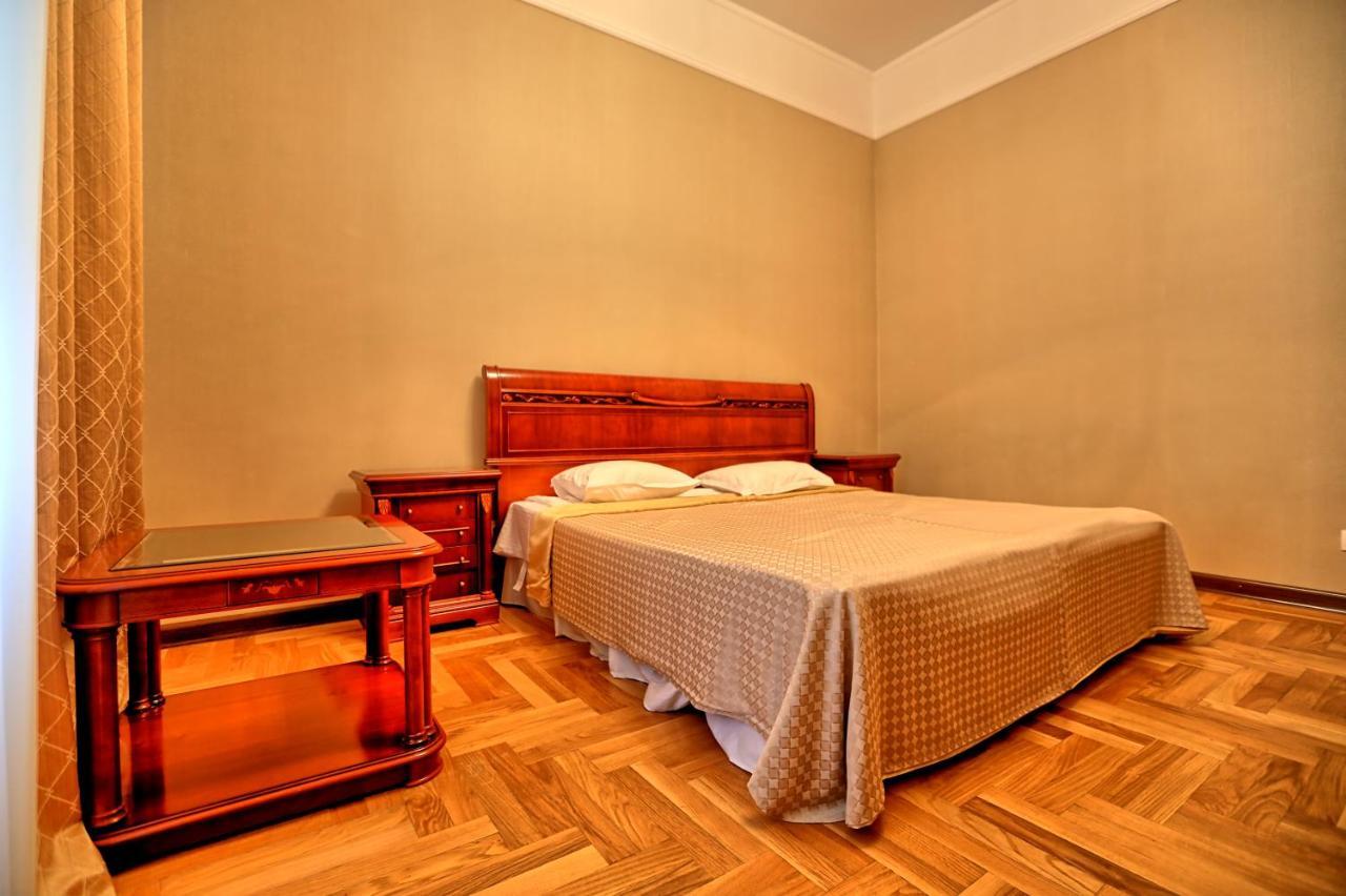 Ritsa Hotel Сухумі Екстер'єр фото