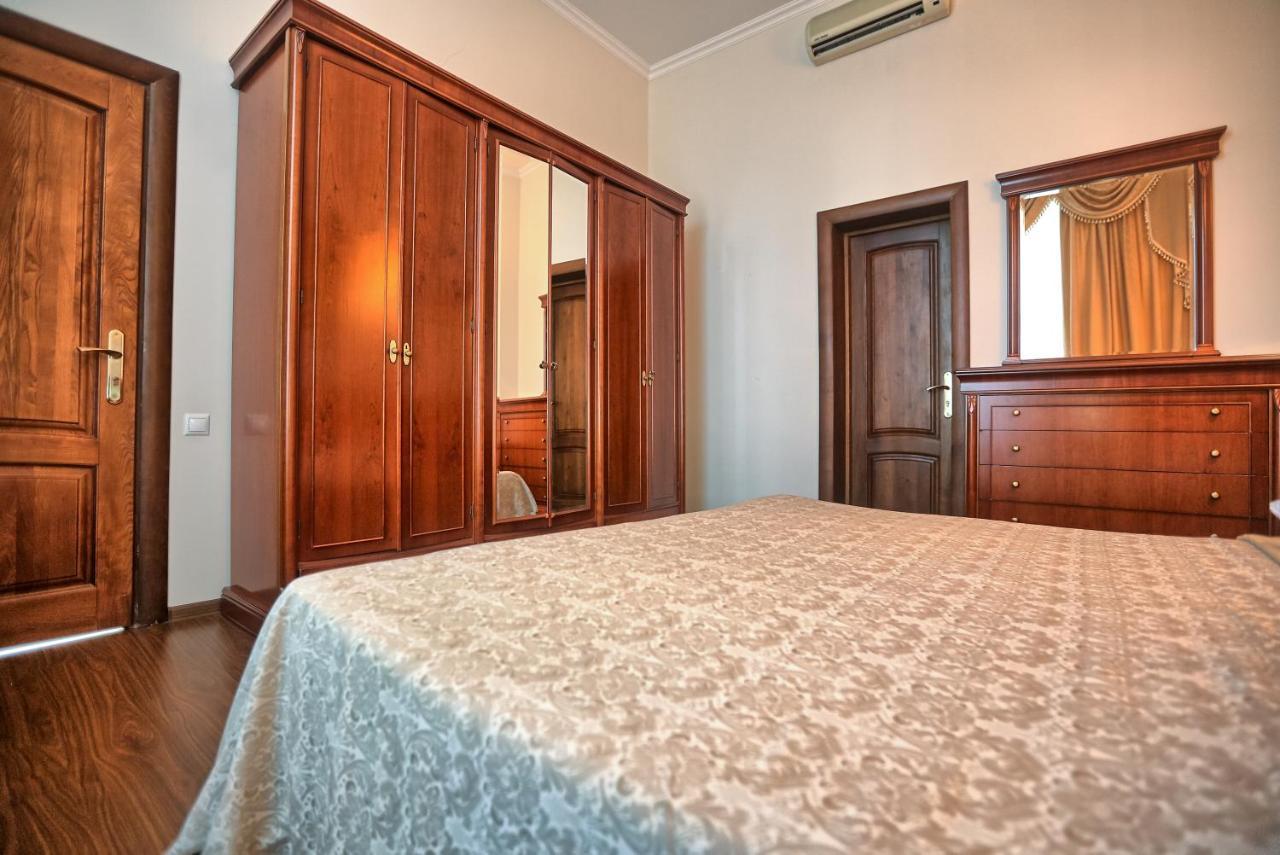 Ritsa Hotel Сухумі Екстер'єр фото